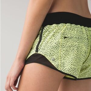 Lululemon Hotty Hot Short